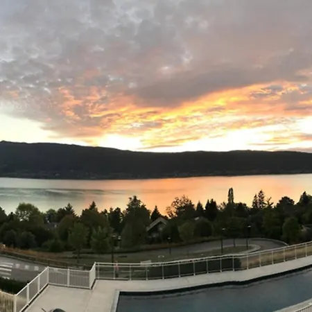 Roc & - Terrasse Vue Lac, Piscine, Parking Apartment
