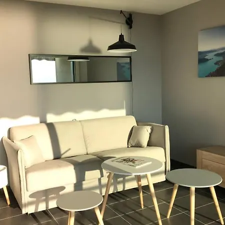 Roc & - Terrasse Vue Lac, Piscine, Parking * Veyrier-du-Lac